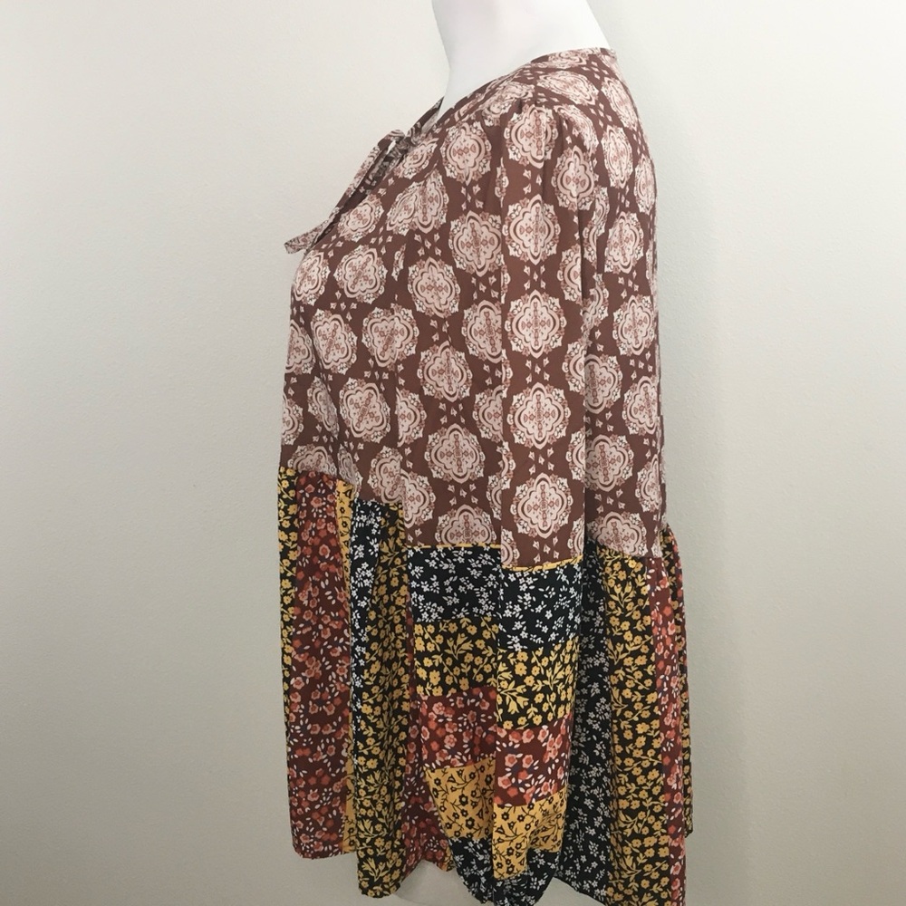 Multi Color Long Sleeve Relaxed Tunic - Picture 3 of 10